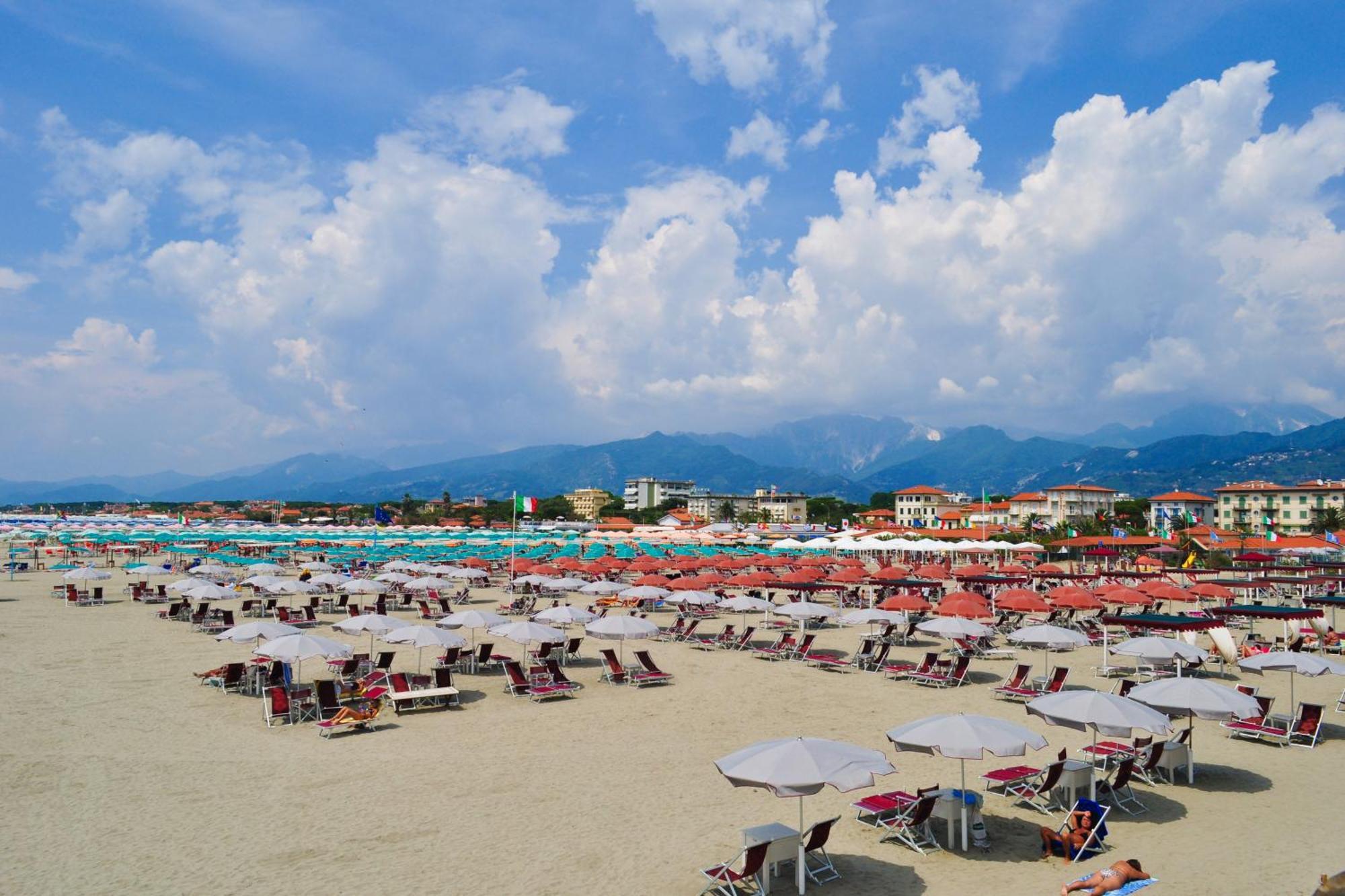 La Suite 2 Ondina Viareggio 200M From Sea - Happy Rentals Exteriör bild