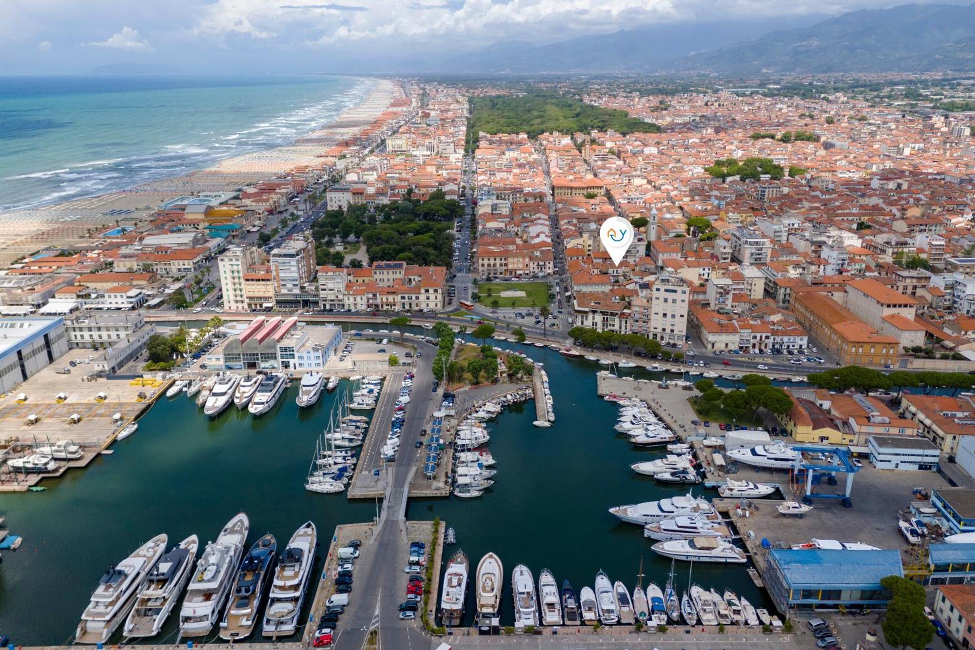 La Suite 2 Ondina Viareggio 200M From Sea - Happy Rentals Exteriör bild